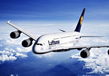 LA flight emergently lands as 6 onboard fall ill