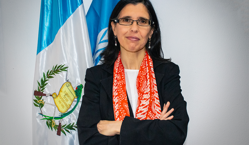 Gloria Carrera