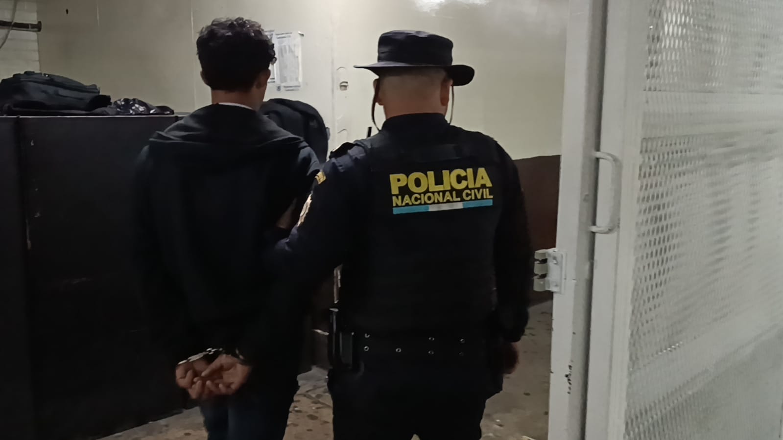 detención