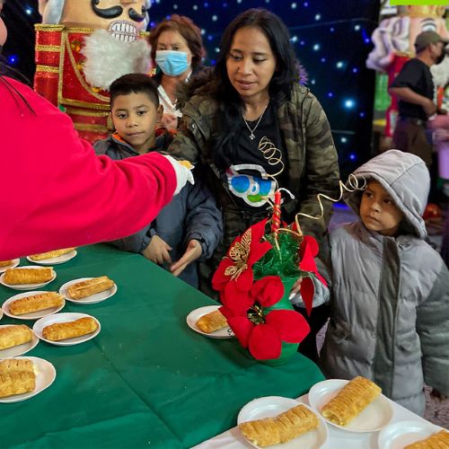 Ricardo Quiñónez invita a la Cena Navideña de la Municipalidad