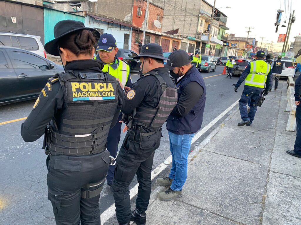 Operativo contra Taxis Piratas Intensifica Control en Guatemala