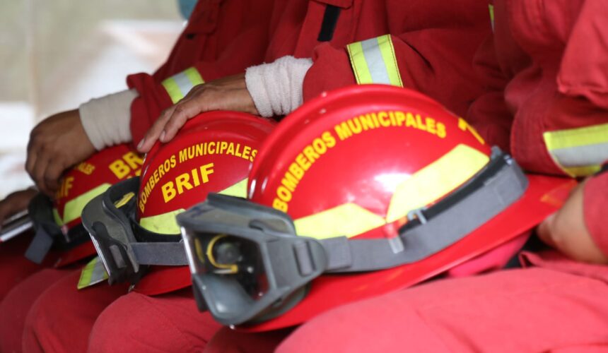 Bomberos al rescate: principales incidentes atendidos en fin de año