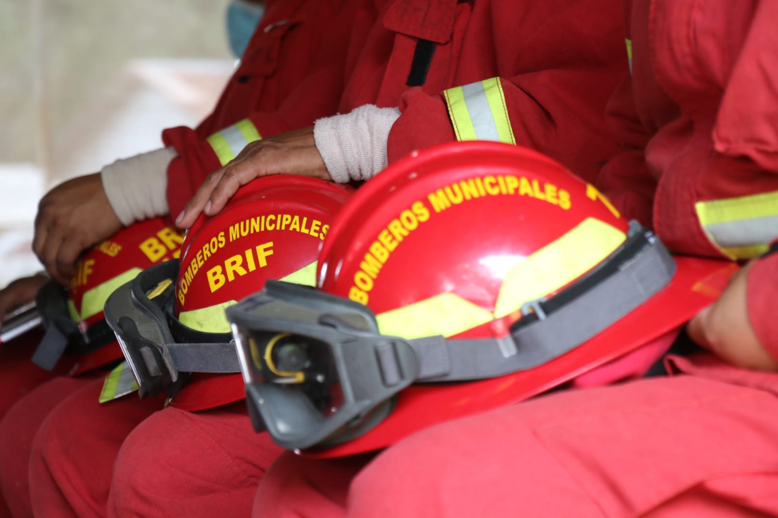 Bomberos al rescate: principales incidentes atendidos en fin de año