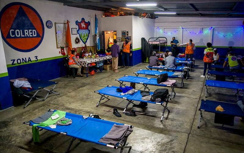 Conred mantiene albergues activos para enfrentar el frío en Guatemala