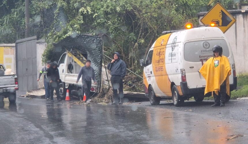 inundaciones en la carretera a El Salvador