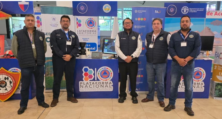 El subdirector del INSIVUMEH, Ing. Mario Mejía, y equipo técnico durante las mesas de trabajo en la Plataforma Nacional de Diálogo en Alta Verapaz.